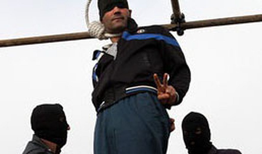 به دار آویخته  شدن یک مرد ۳۶ ساله در ملاء عام در مشهد