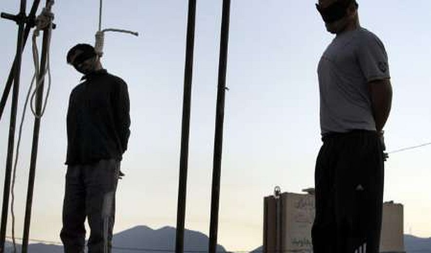 Two prisoners hanged in public in Karaj (West of Tehran)
