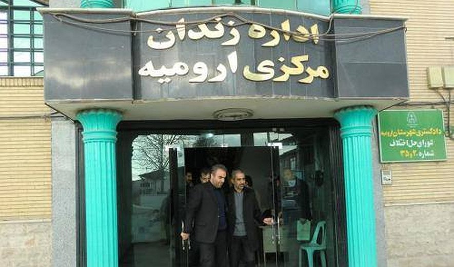انتقال یک زندانی اعدامی به سلول انفرادی در زندان مرکزی ارومیه جهت اعدام