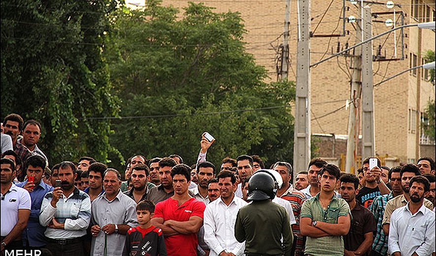 One Public and More Than 10 Unannounced Executions in Iran Today