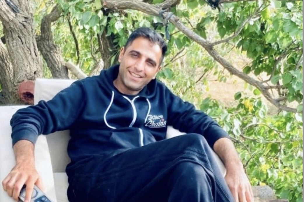 Recorded portrait of Fathollah Avari