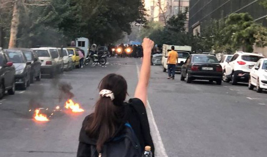 اعتراضات در ایران؛ افزایش آمار کشته‌شدگان به بیش از ۳۰ نفر همزمان با اختلال در اینترنت