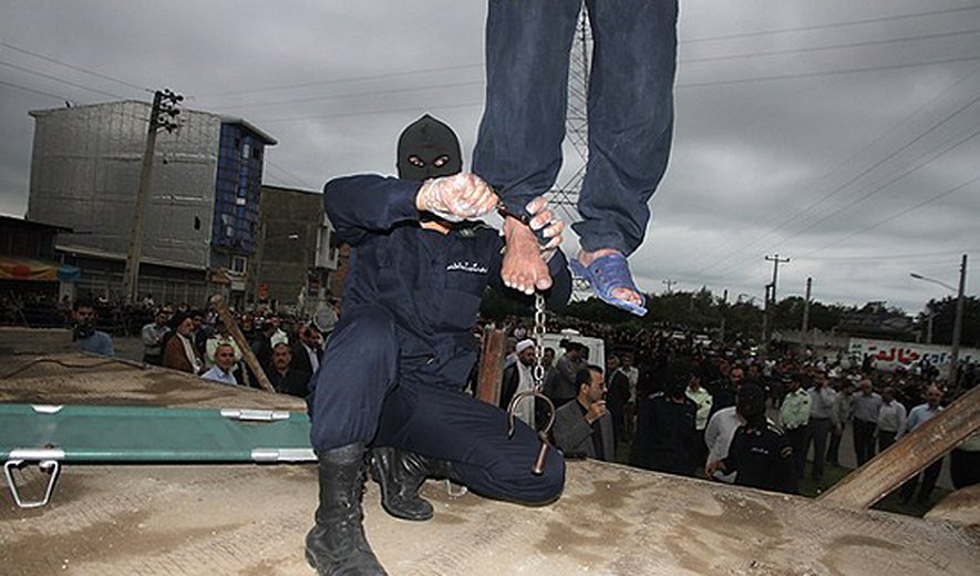 Iran Authorities Hang Prisoner to Death in Public During Ramadan