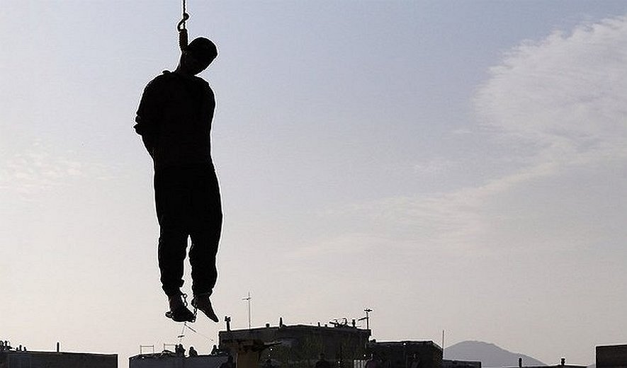 Iran: Man Hanged in Public in Khandab City