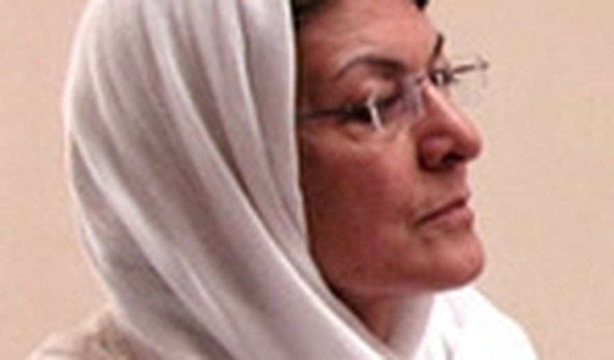 The women rights activist Khadijeh Moghaddam was arrested yesterday