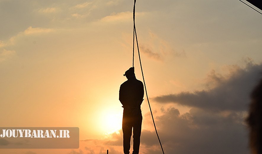 Iran: Prisoner Hanged in Public in Front of Large Crowd