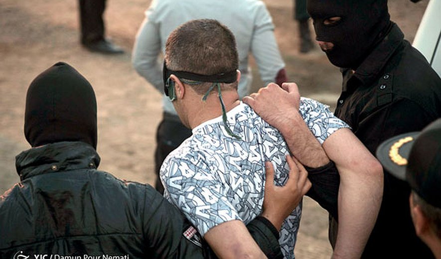 Iranian Authorities Hang 14 Prisoners to Death, 3 of the Executions Carried Out in Public
