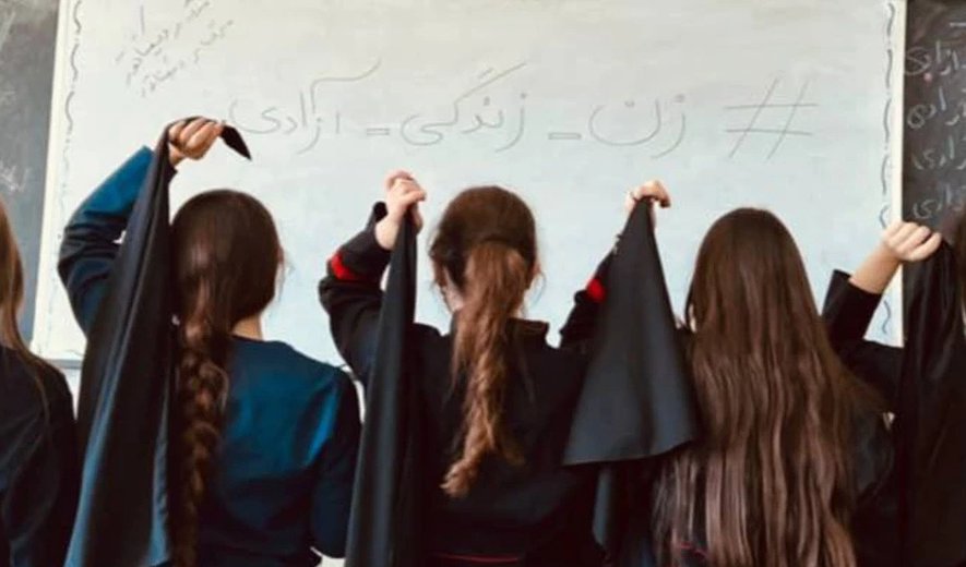 سازمان حقوق بشر ایران بازداشت دانش‌آموزان را محکوم کرد: آنان که نیاز به «اصلاح و تربیت» دارند، مقام‌های جمهوری اسلامی‌اند